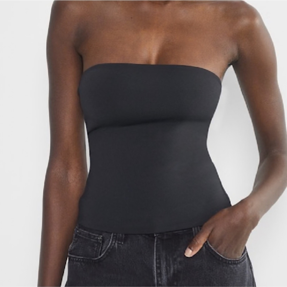 NWOT Aritzia Babaton Contour Tube Top Black Small